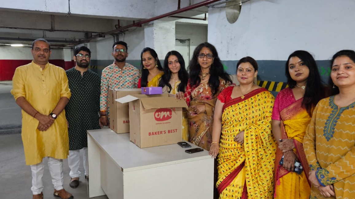 Snacks Distribution for JMD Megapolis Staff on Diwali