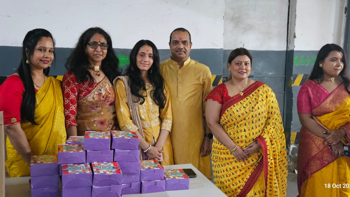 Snacks Distribution for JMD Megapolis Staff on Diwali
