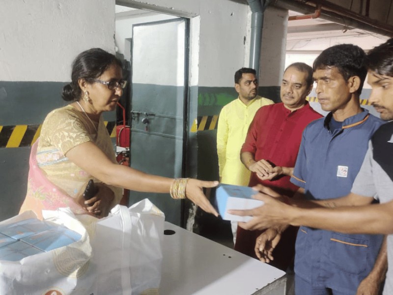 Spreading Festive Joy and Gratitude: Diwali Snacks Distribution Drive for the Employees of JMD Megapolis